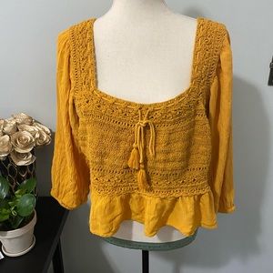 american eagle gold crop top xl
